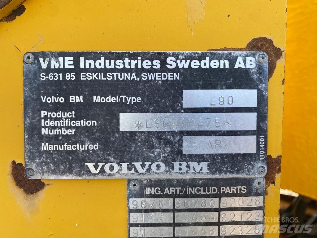 Volvo BM L 90 Incarcator pe pneuri