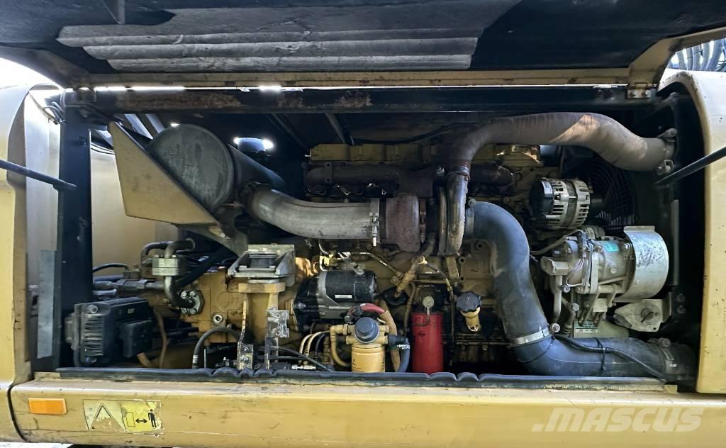 CAT M 316 D Excavatoare cu roti