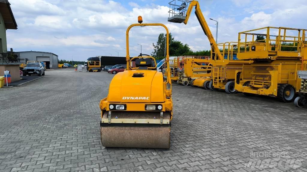 Dynapac CC 1200 Cilindri compactori dubli