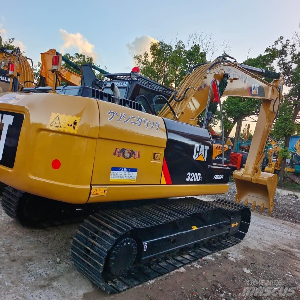 CAT 320 D Excavatoare pe șenile
