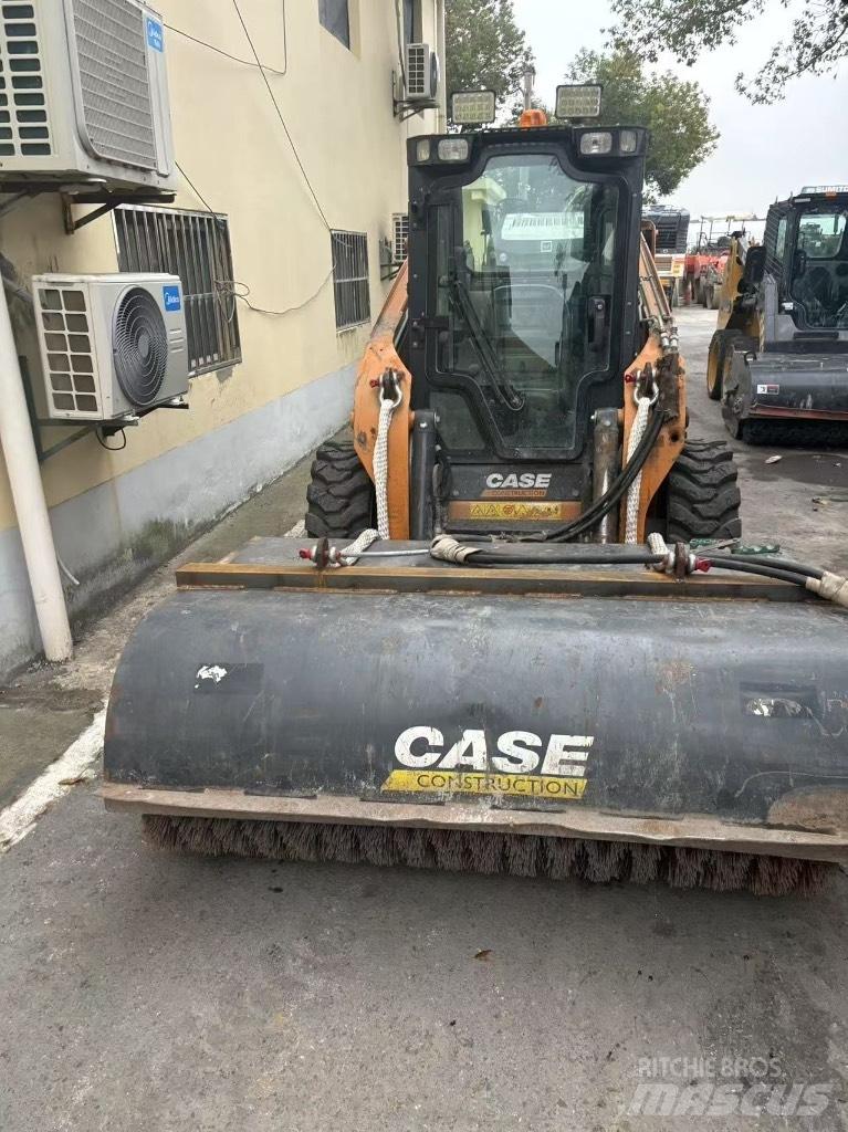CASE SR 220B Mini incarcator