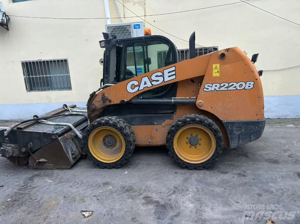 CASE SR 220B Mini incarcator