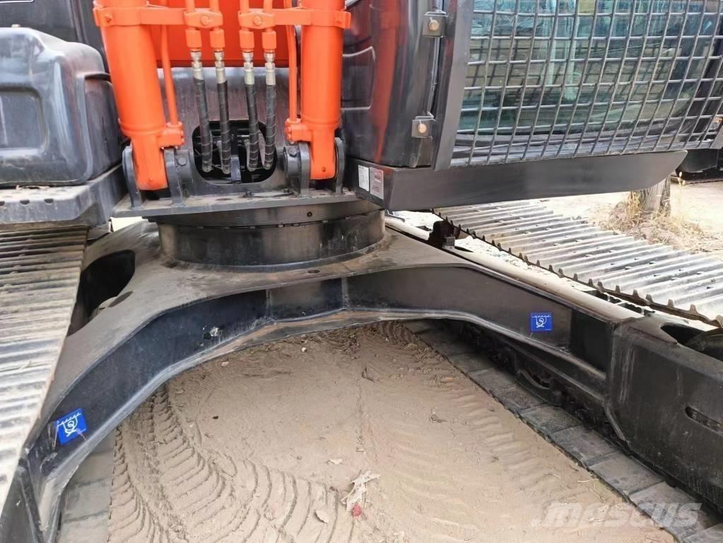 Hitachi ZX120-6 Excavatoare pe șenile
