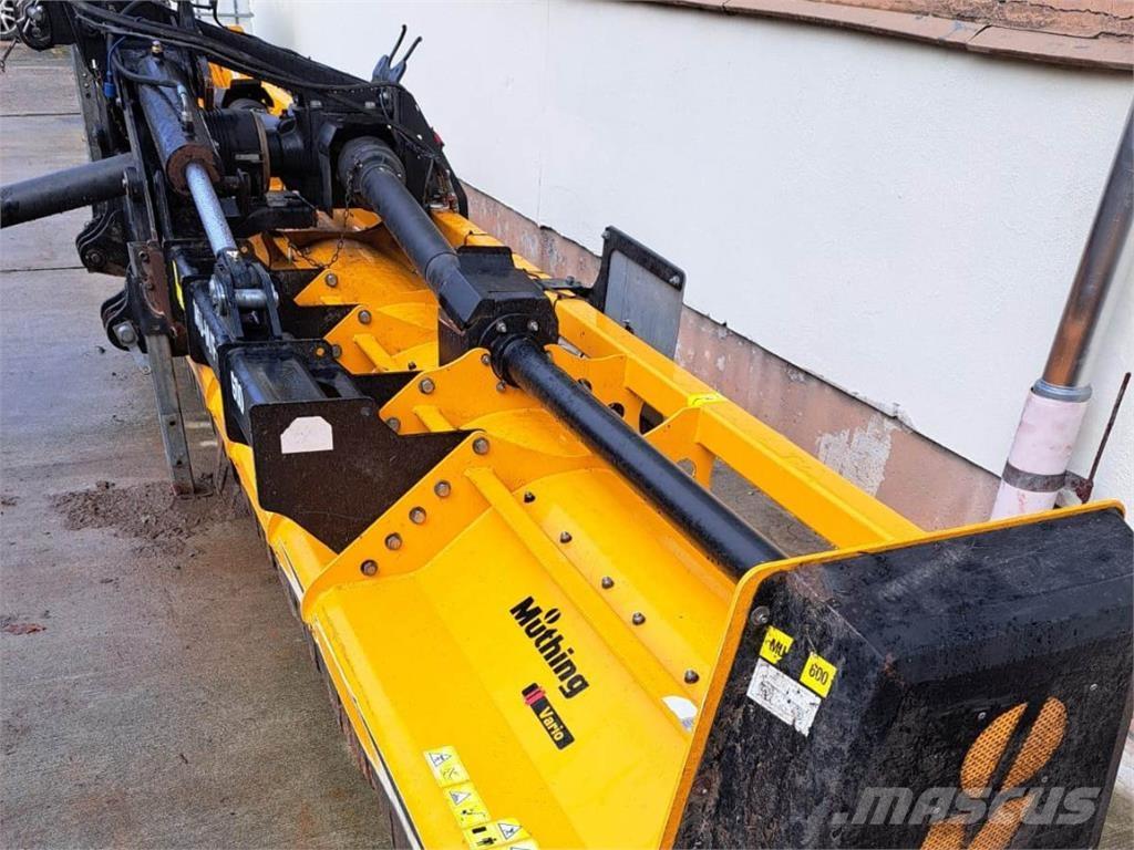 Müthing MU-M 600 F Utilaje întreţinere terenuri - Altele