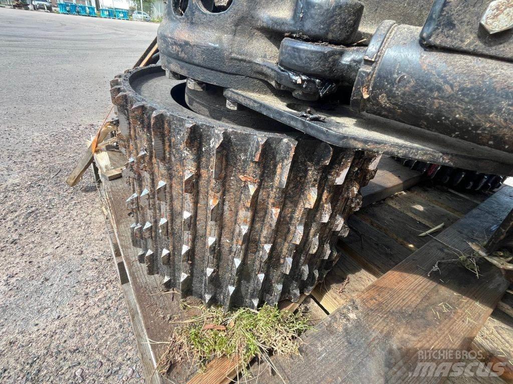 Komatsu S92 Capete pentru culegatoare