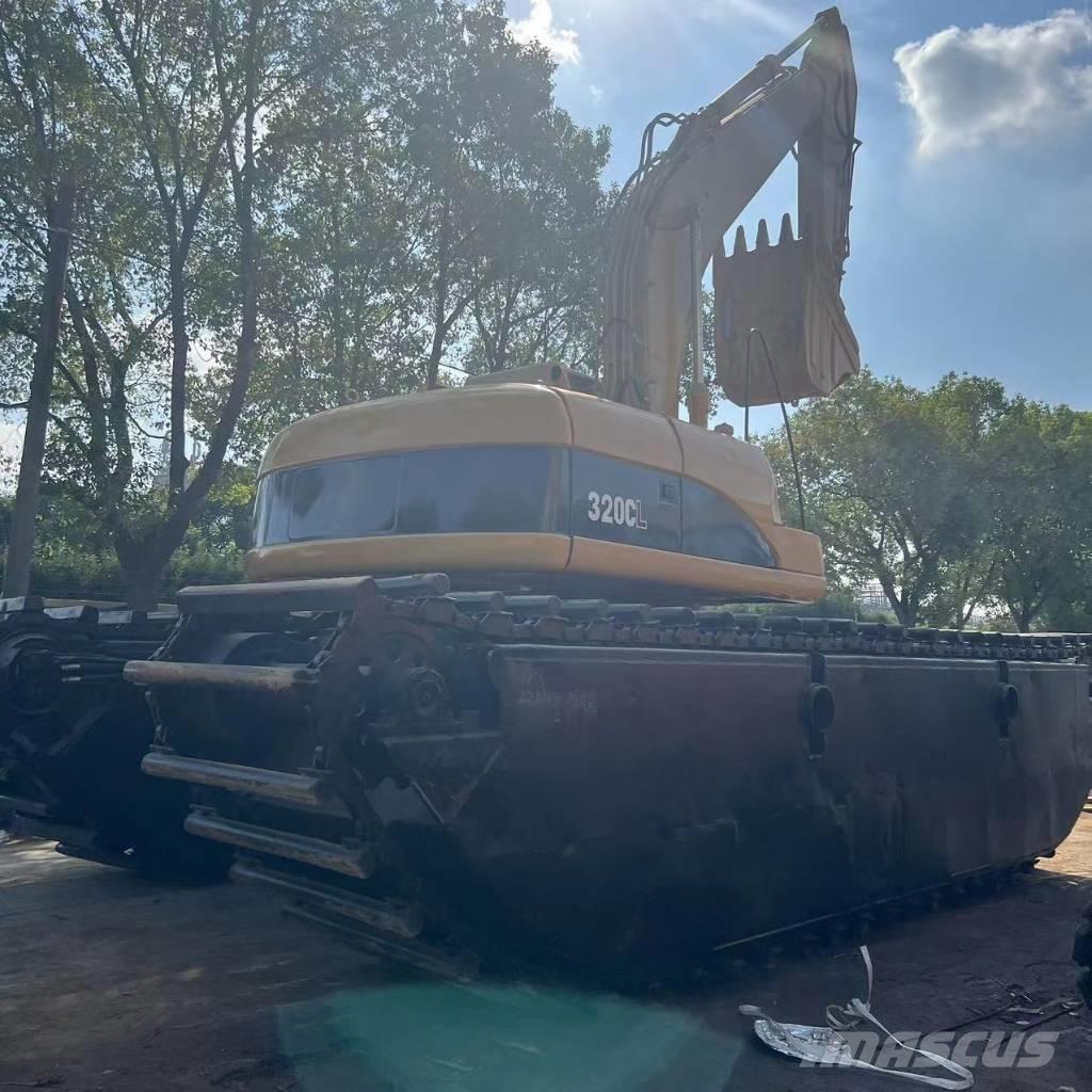 CAT 320 C Excavator amfibiu