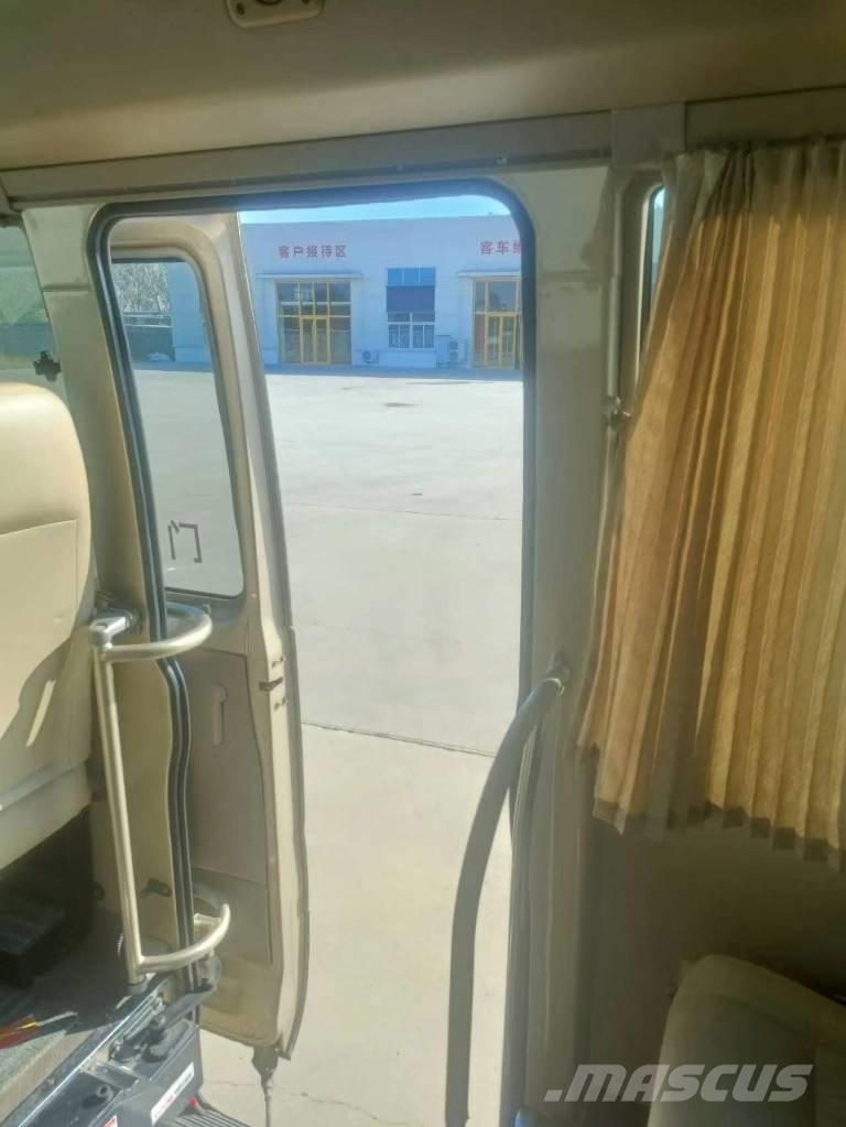 Toyota Coaster Bus Mini autobuze