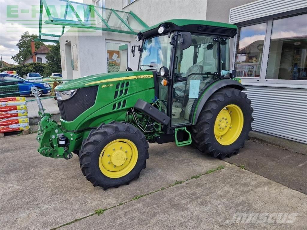 John Deere 5075 GF Tractoare