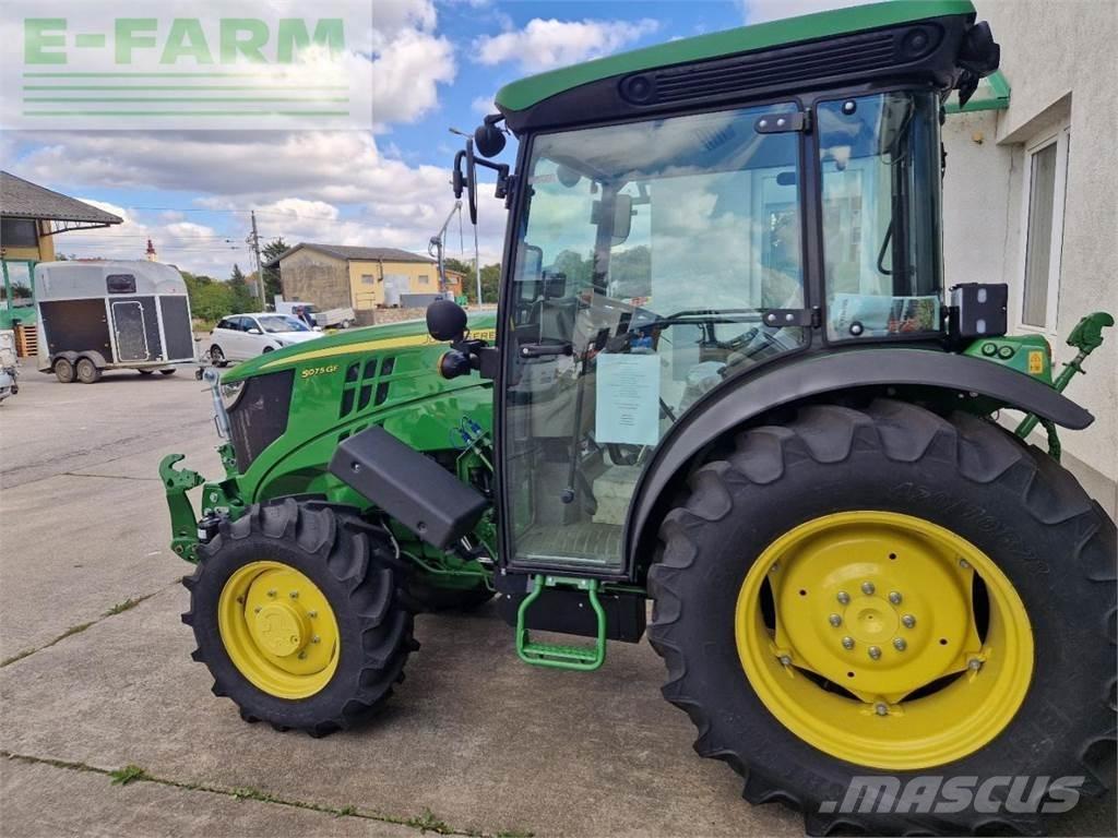 John Deere 5075 GF Tractoare
