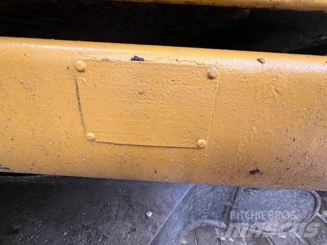 Komatsu PC 200 LC-6L Excavatoare pe șenile
