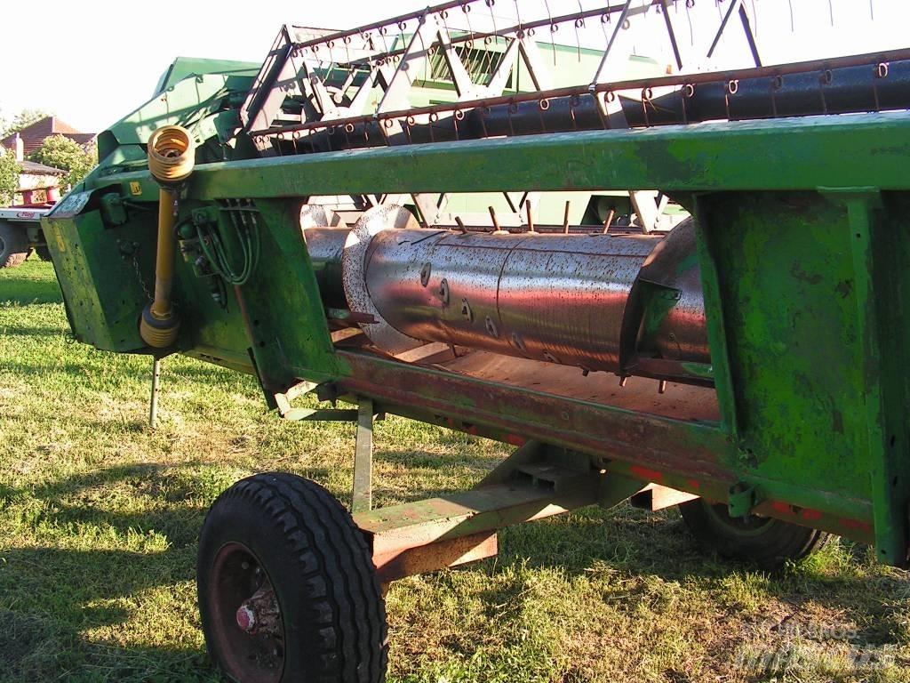 John Deere 2054 Combine de secerat