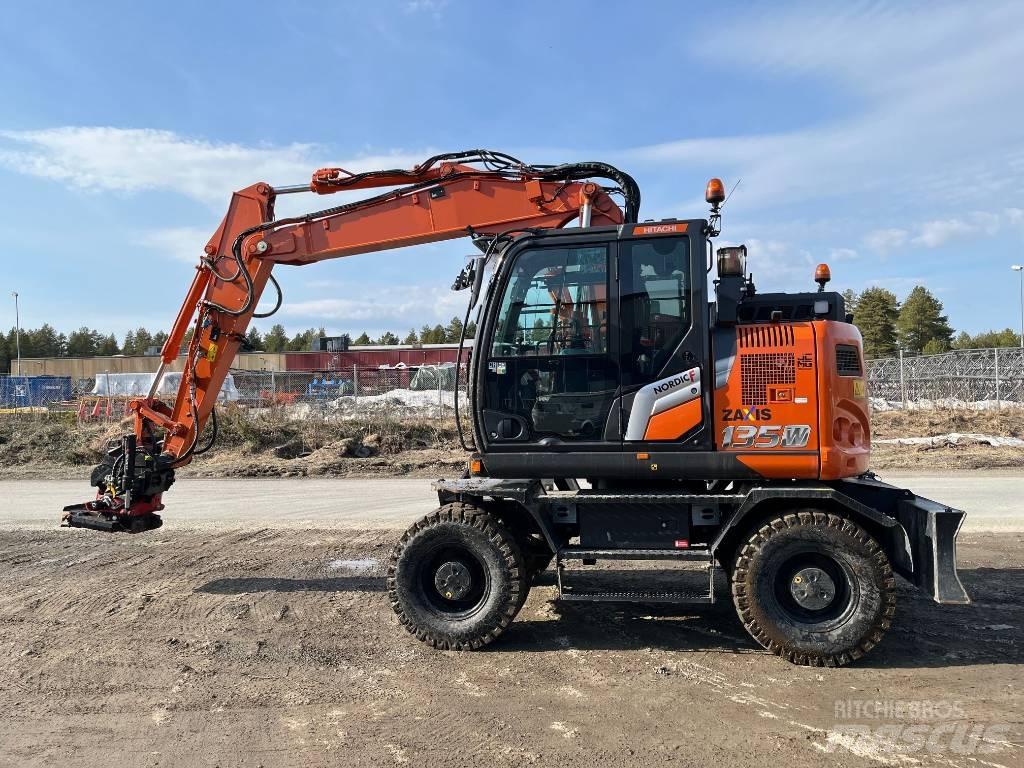 Hitachi ZX135W-7 Excavatoare cu roti