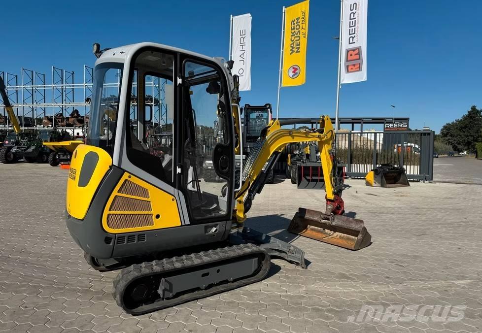 Wacker Neuson ET 18 Excavatoare pe șenile
