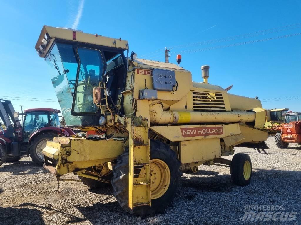 New Holland 8080 Combine de secerat