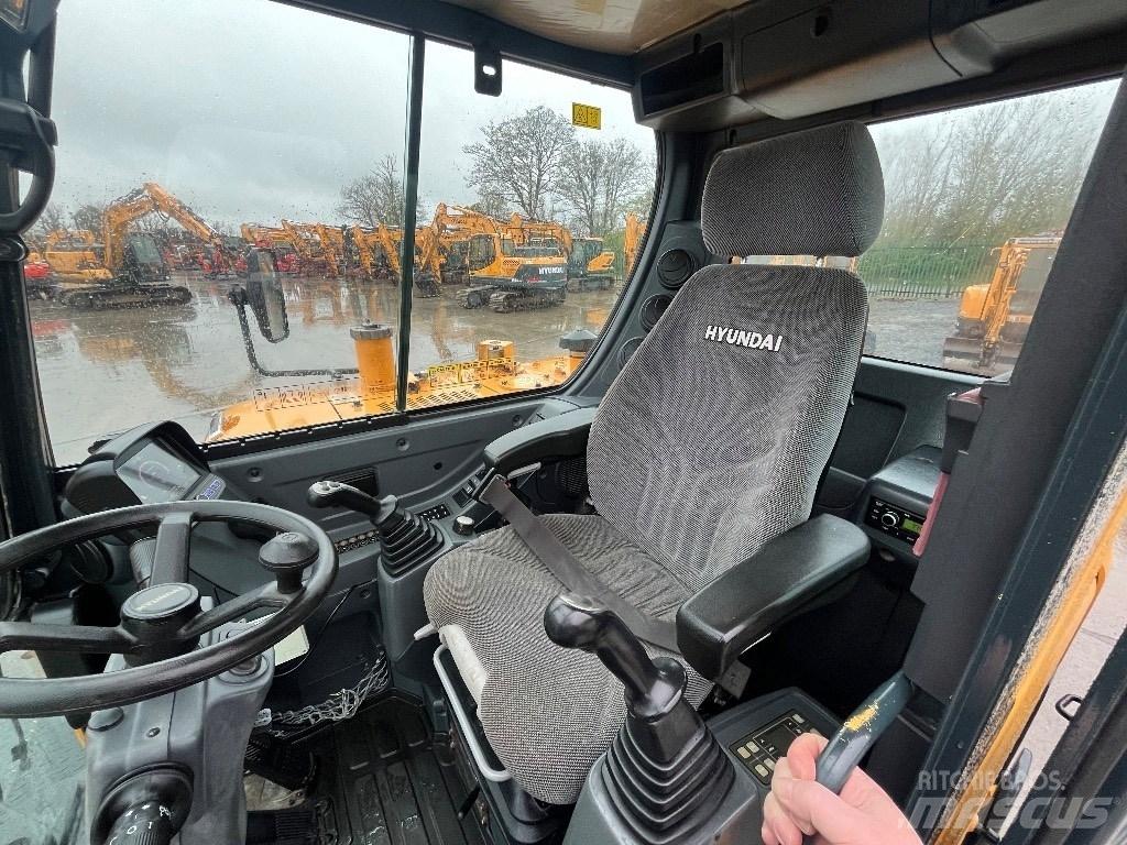 Hyundai R55W-9A Excavatoare cu roti