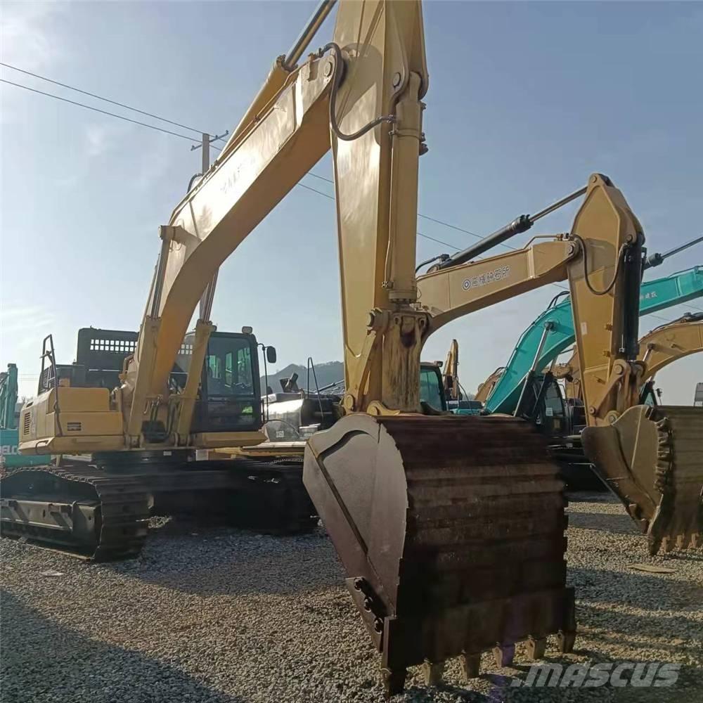 Komatsu PC450-8 Excavatoare pe șenile
