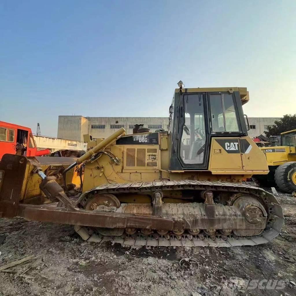 CAT D6G2 XL Buldozere pe senile