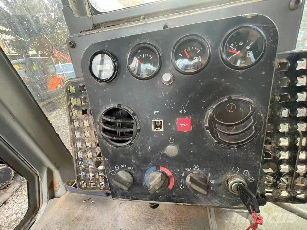 CAT D6G2 XL Buldozere pe senile