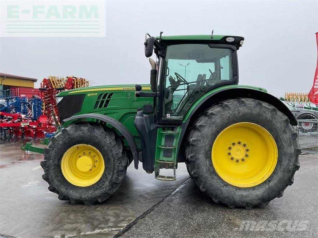 John Deere 6210R Tractoare