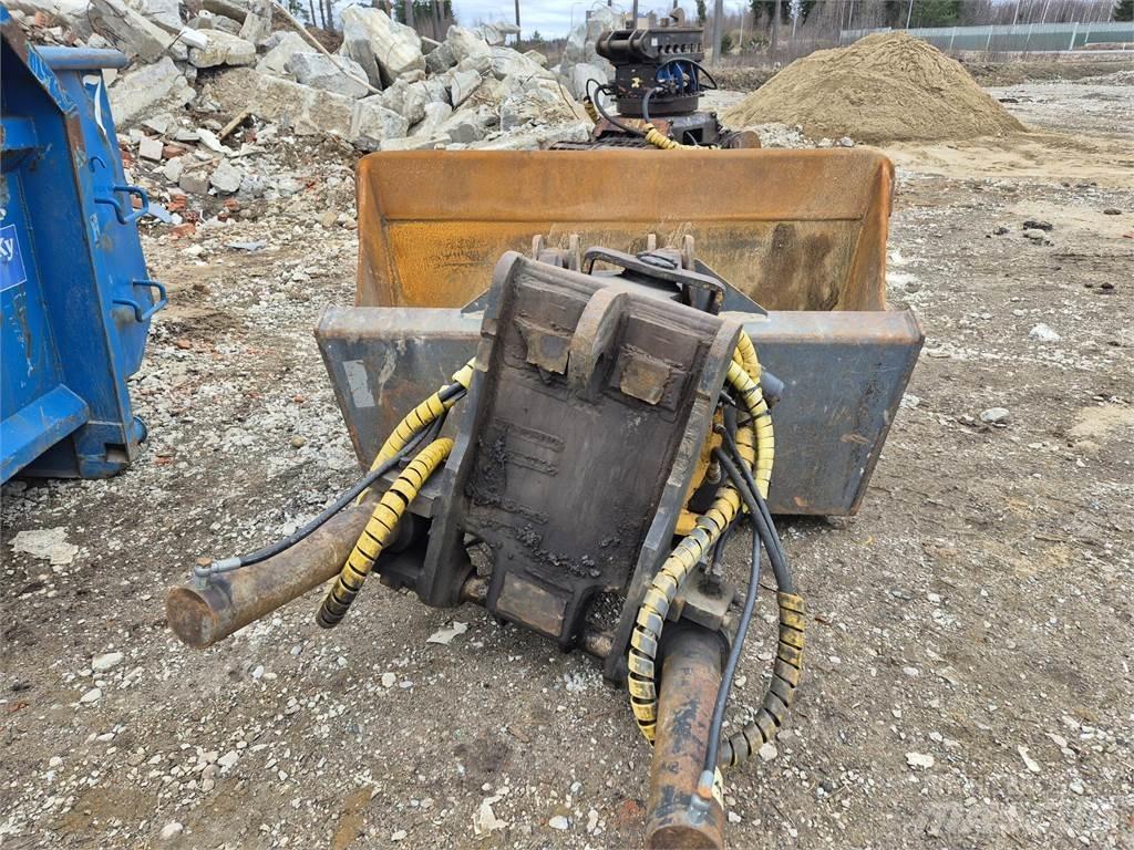 CAT 320D LRR Excavatoare pe șenile
