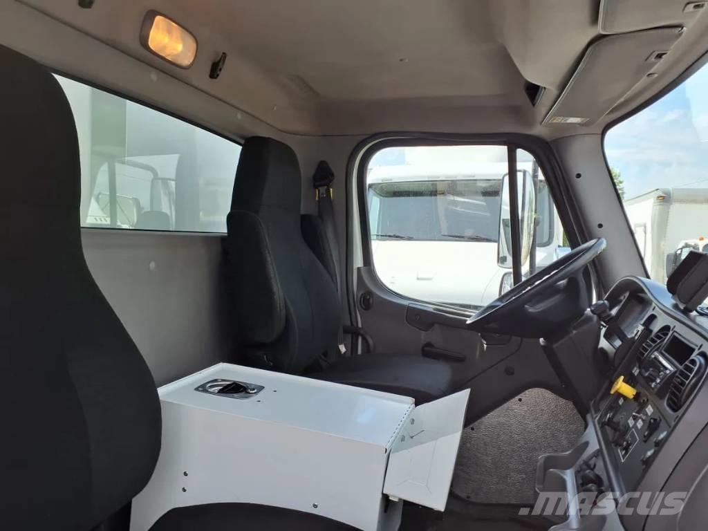 Freightliner M2 Camioane transport bauturi