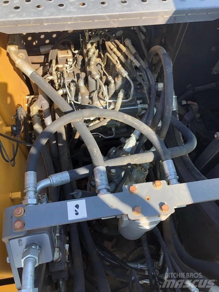 Volvo EC220EL Excavatoare 7t - 12t
