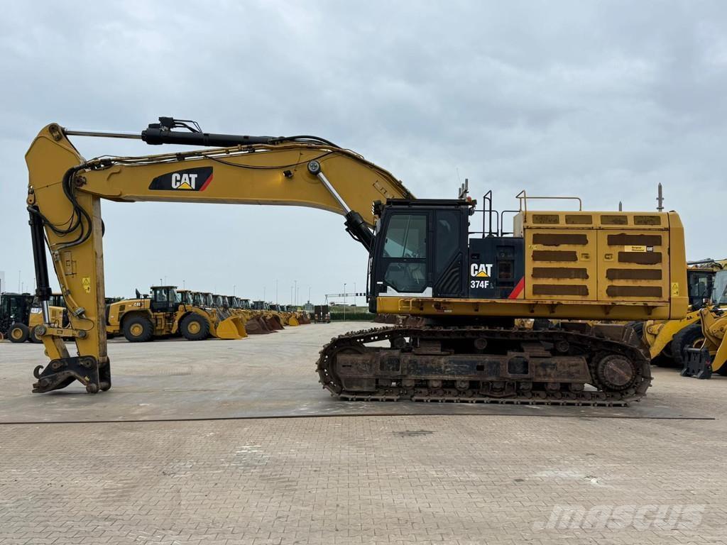 CAT 374FL Excavatoare speciale