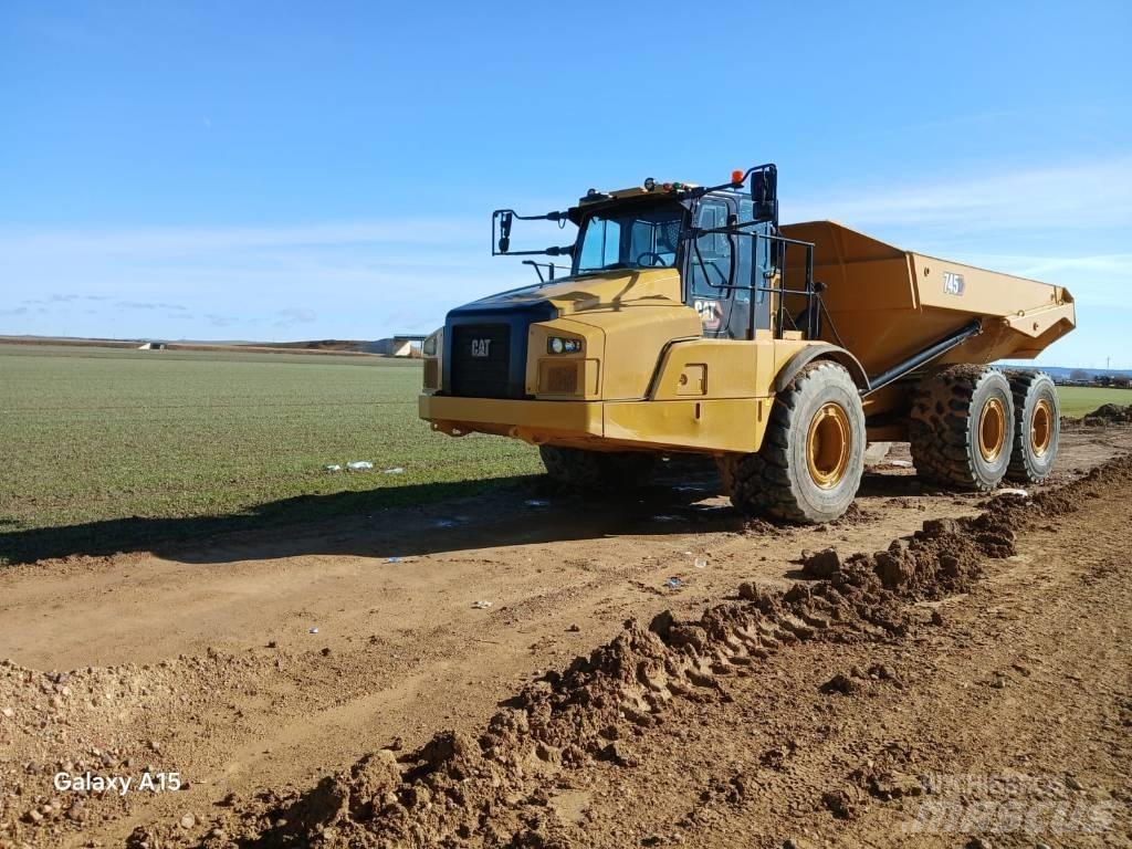 CAT 745 Transportoare articulate