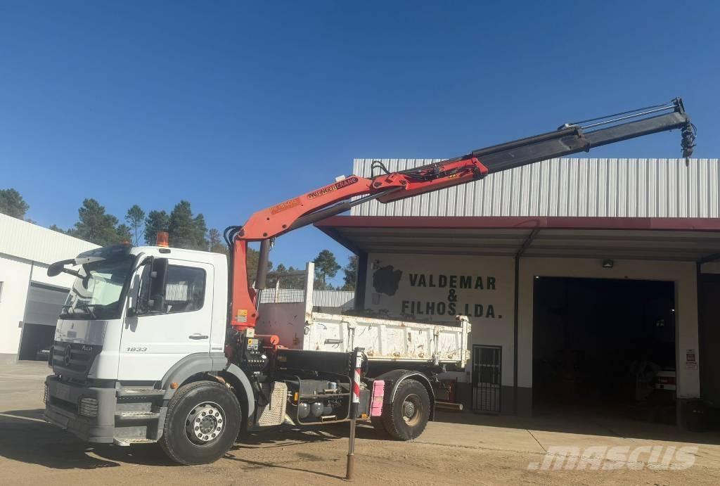 Mercedes-Benz 1833 Autobasculanta