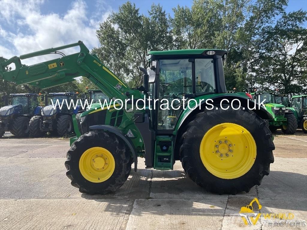 John Deere 6120 M Tractoare