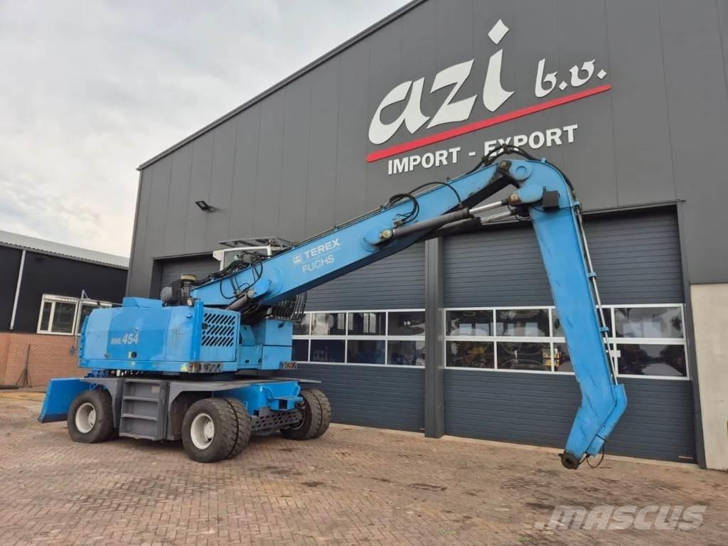 Fuchs MHL454 Paleta de manipulare