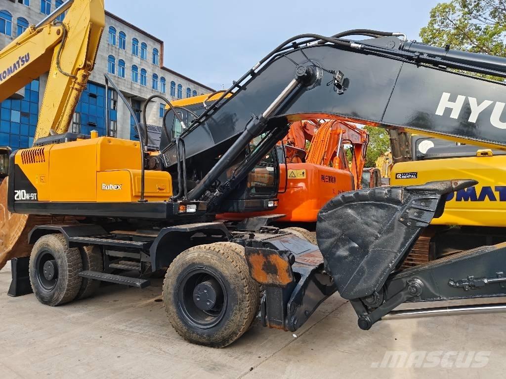 Hyundai R210w-9 Excavatoare cu roti