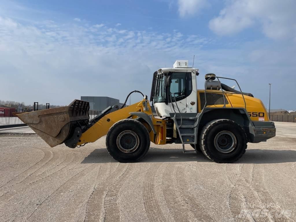 Liebherr 550 CDC + BSS Incarcator pe pneuri