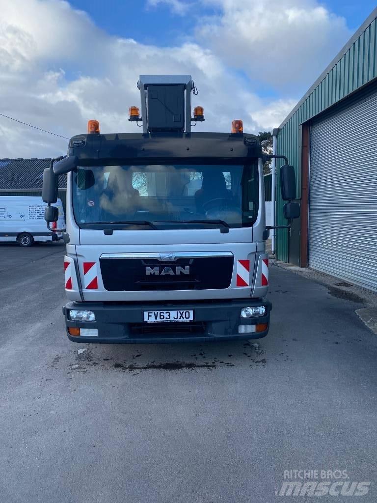 Ruthmann T 330 Platforme aeriene montate pe camion