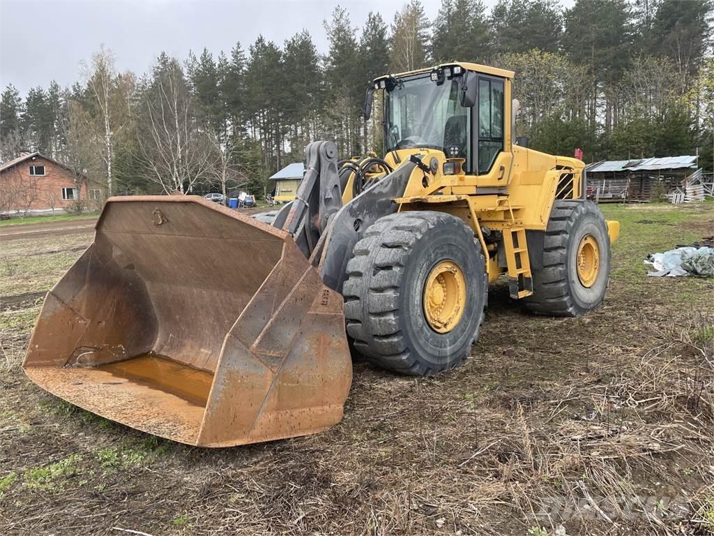 Volvo L220F Incarcator pe pneuri