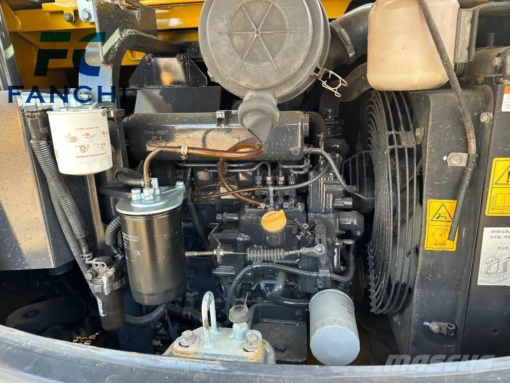 Komatsu pc56 Excavatoare pe șenile
