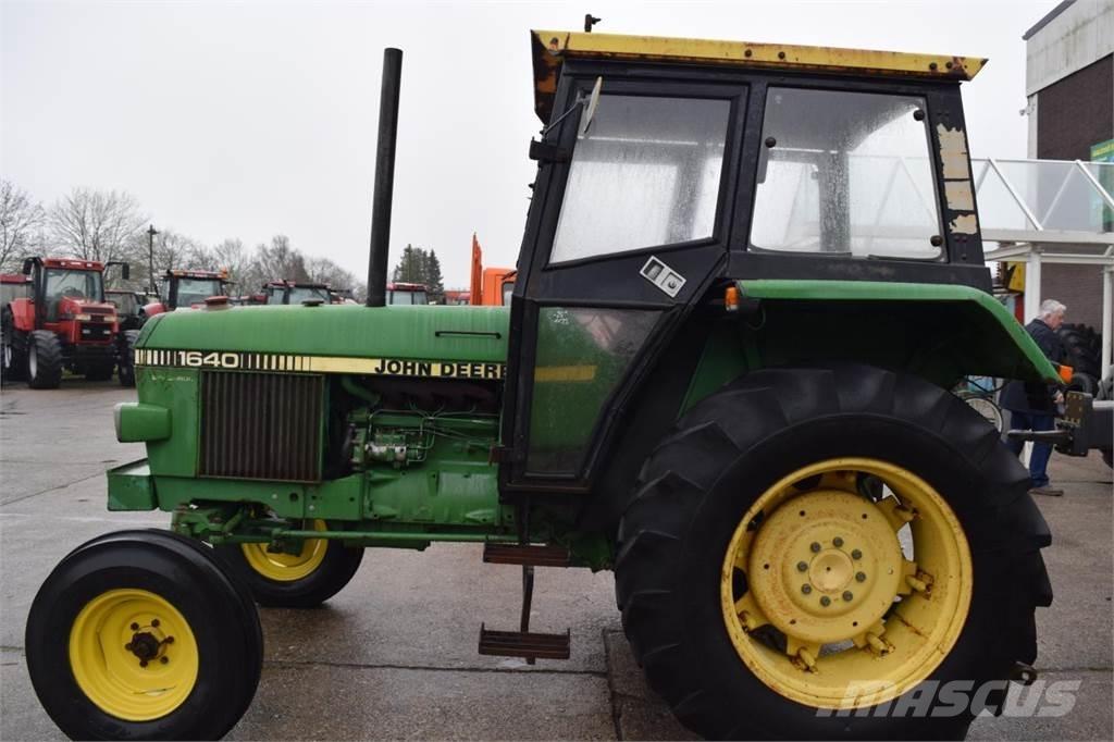 John Deere 1640 Tractoare