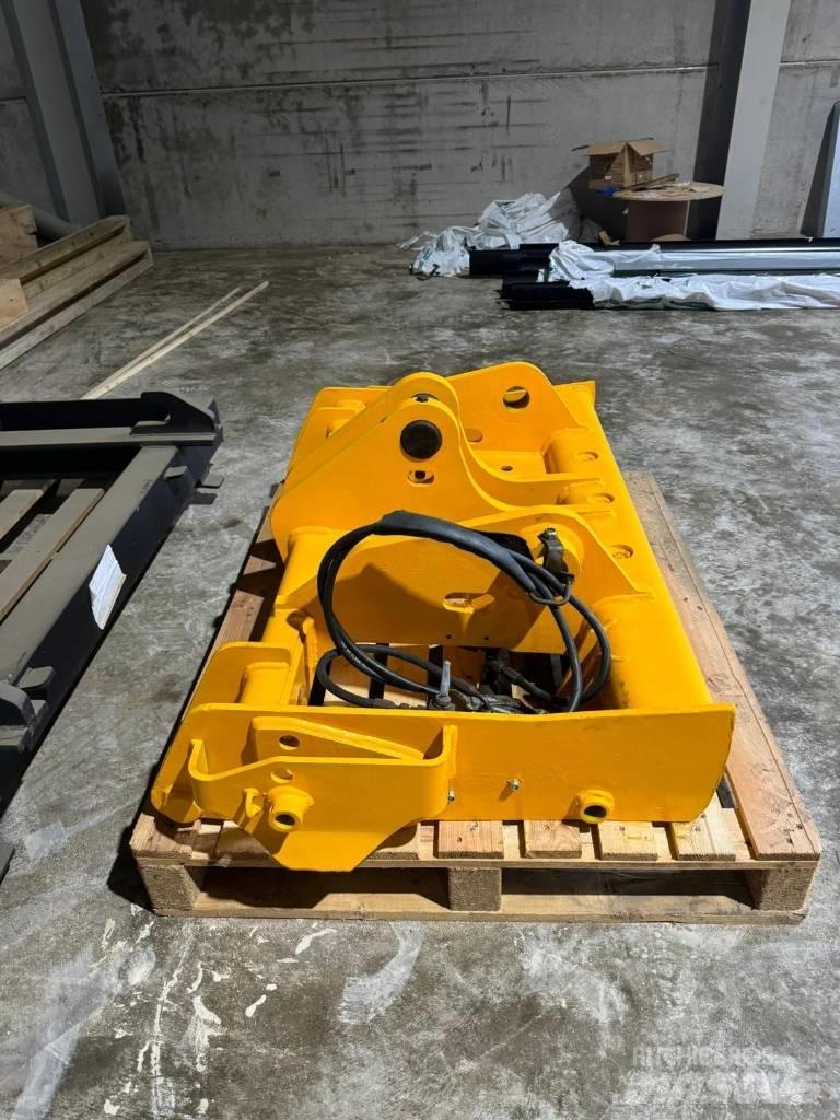 JCB Q FIT HEADSTOCK Alte masini si accesorii pentru încarcat si sapaturi