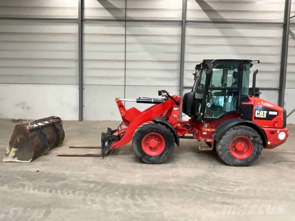 CAT 908 M Incarcator pe pneuri