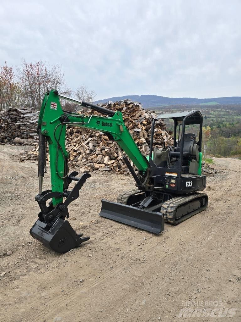 Bobcat E 32 Mini excavatoare < 7t