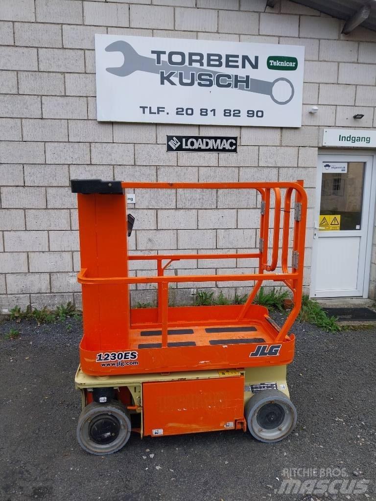 JLG 1230 ES Ascensoare verticale catarg