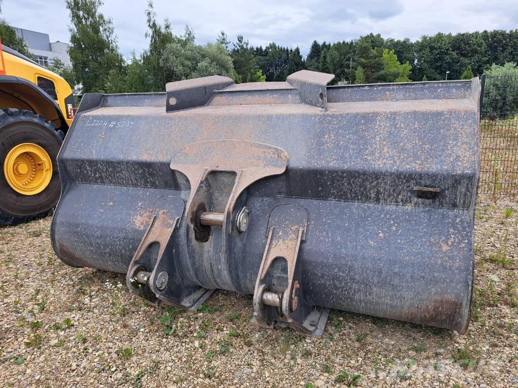 Volvo L 220 H Incarcator pe pneuri