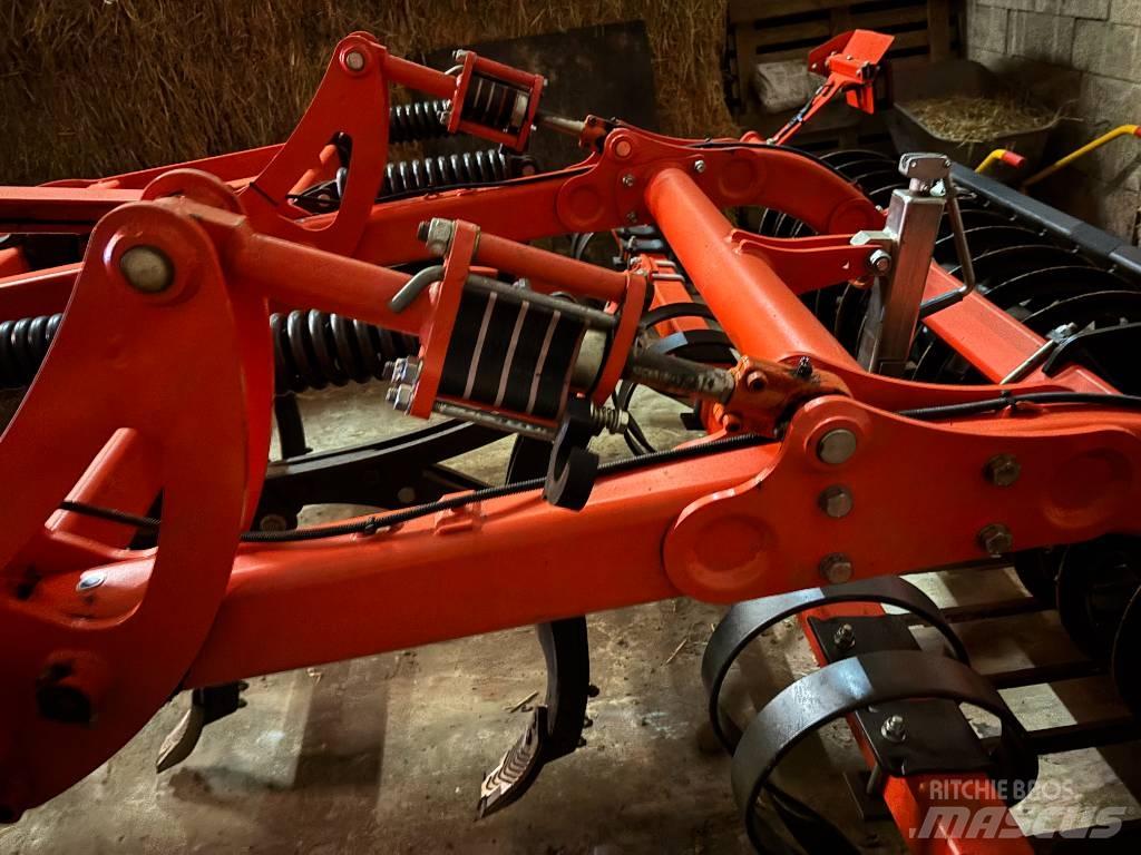 Kuhn Cultimer L 350 Grape