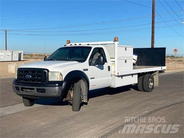 Ford F550 Camioane platforma/prelata
