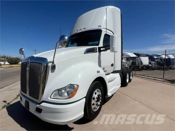 Kenworth T680 Autotractoare