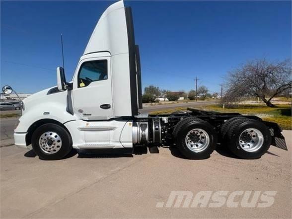 Kenworth T680 Autotractoare