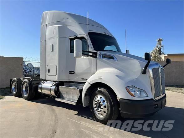 Kenworth T680 Autotractoare