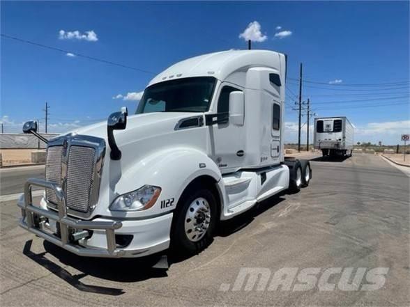 Kenworth T680 Autotractoare