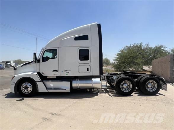 Kenworth T680 Autotractoare
