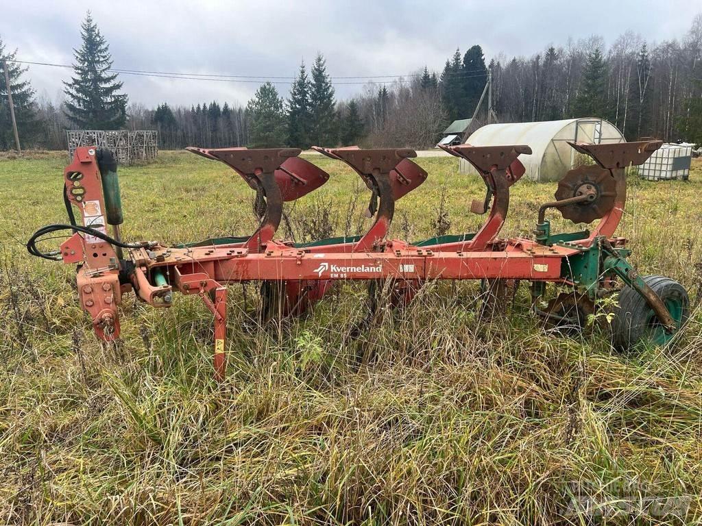 Kverneland EM 85 Pluguri